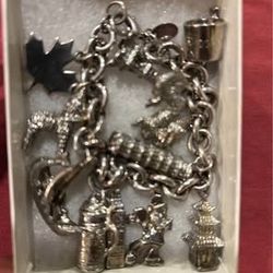 Disney Epcot World Showcase bracele