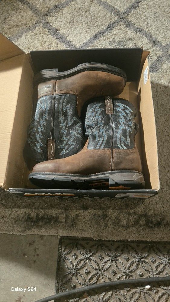 Ariet Mens Work Boots Pull On