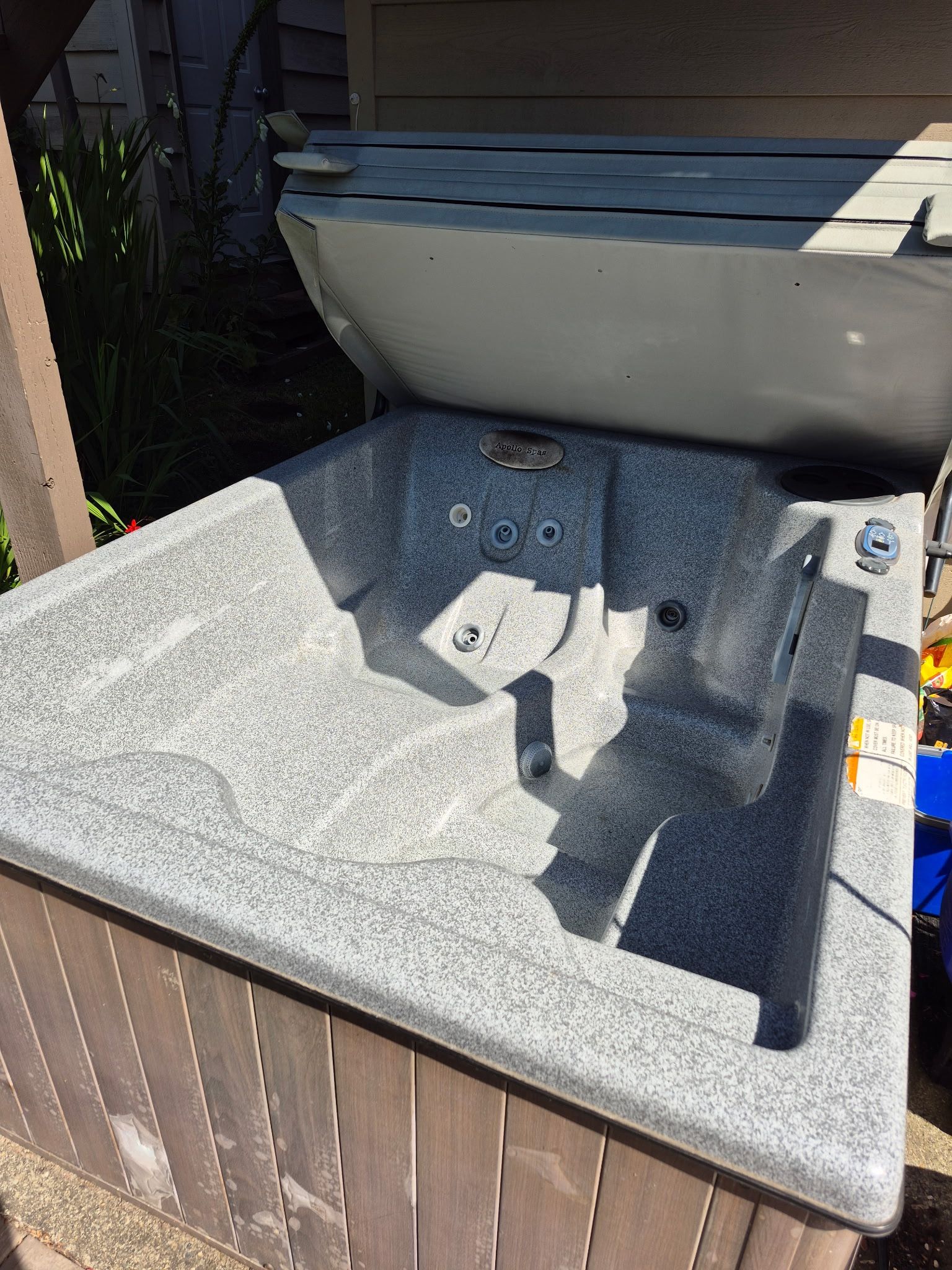 Free Hot Tub 60”x78”x34”