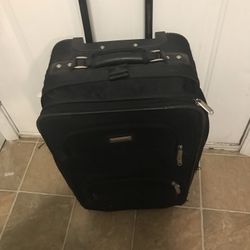 Rolling Luggage Bag With 4wheels $25,carry On$10
