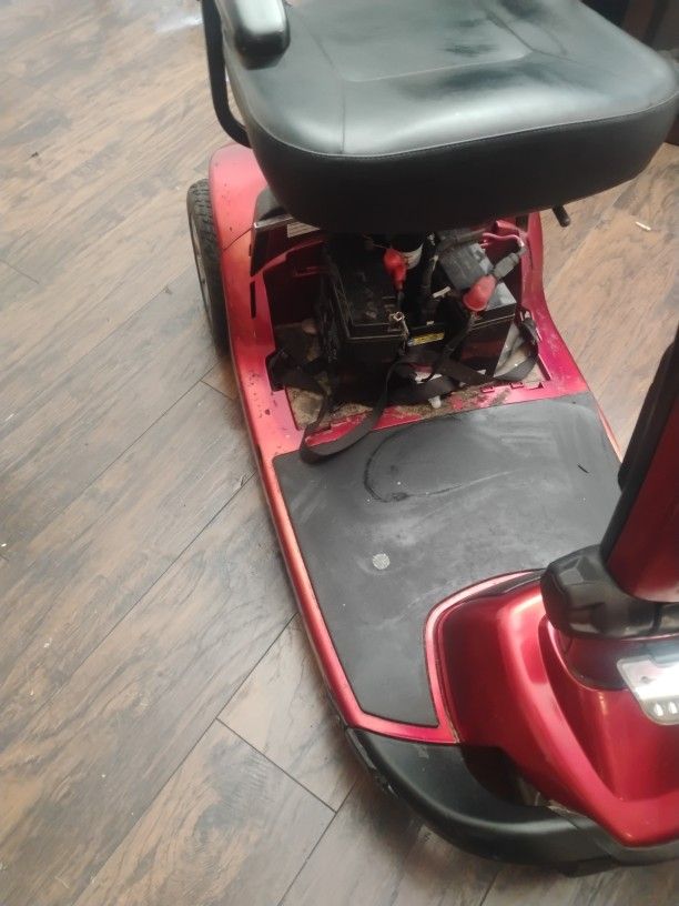 Pride 10 3 Wheel Mobility Scooter