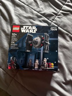 LEGO Star Wars TIE Fighter with Imperial Hangar Rack 40771