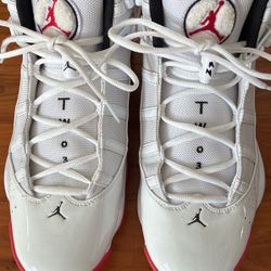 Air Jordan Shoes Almost New 