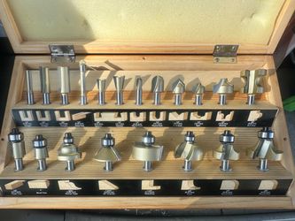 Worksmith Carbide Tipped Router Bits, Set of 20 With Removal Tools And Case