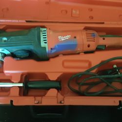 Milwaukee 1/2 " Right Angle Drill. With Cord