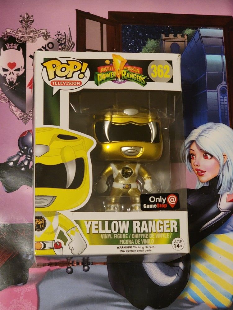 Funko Pop! Vinyl: Yellow Ranger #362 (box is damaged read the description)🏜🐢🏜