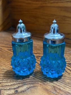 vintage Indiana Glass Blue Horizon Diamond Point salt and pepper shakers