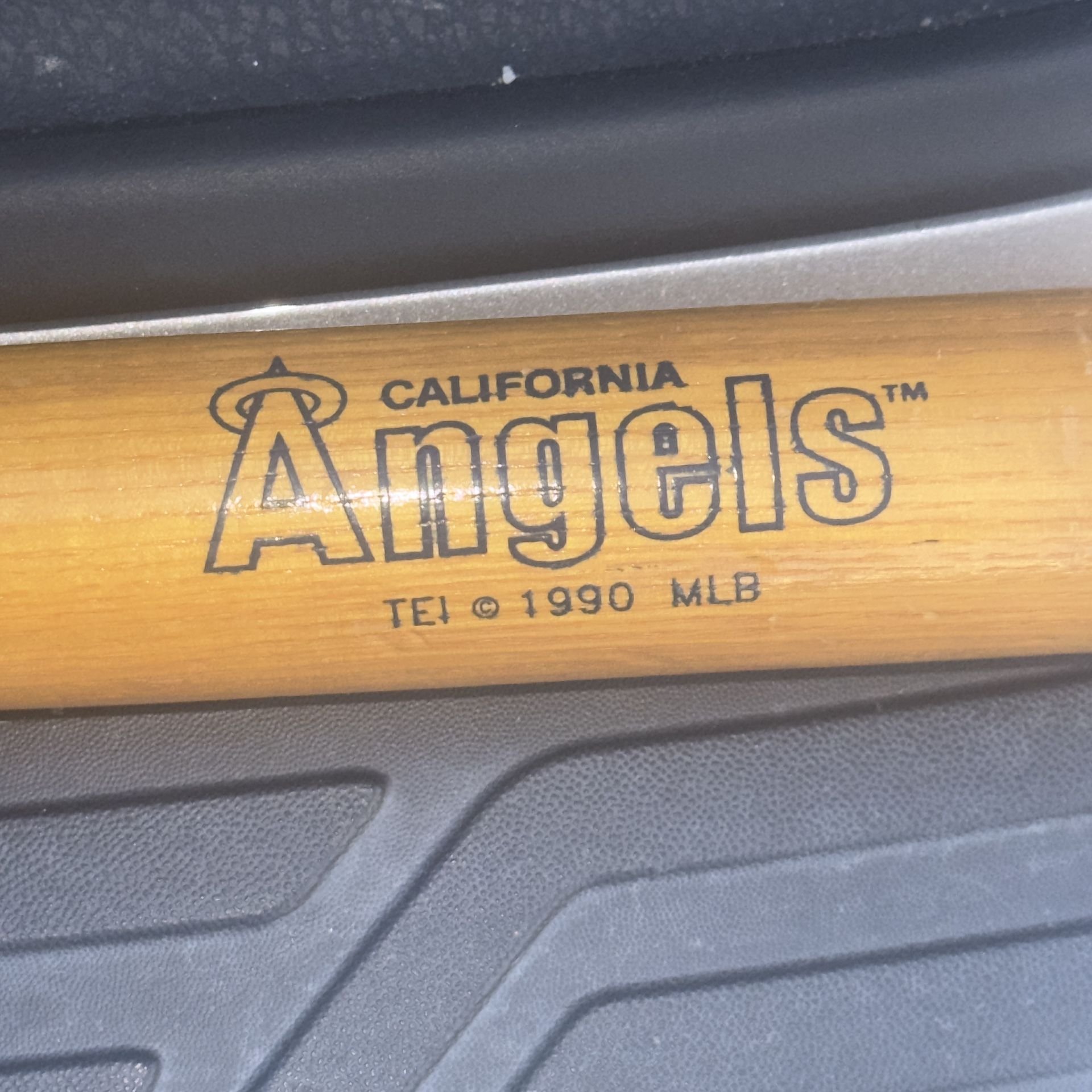 Mini 1990 California Angels Souvenir Bat