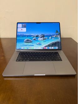 16" MacBook Pro M1 Max, 32GB of RAM, 1TB SSD