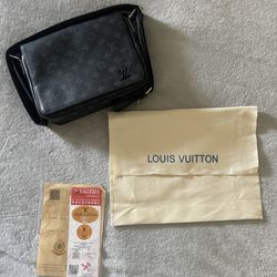 Louis Vuitton Side bag