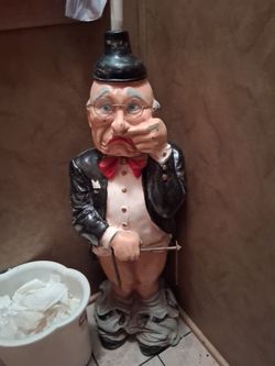 Bathroom butler