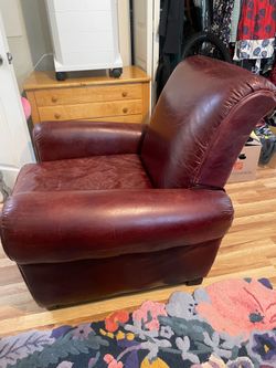 RH Restoration Hardware reclining chair distressed leather