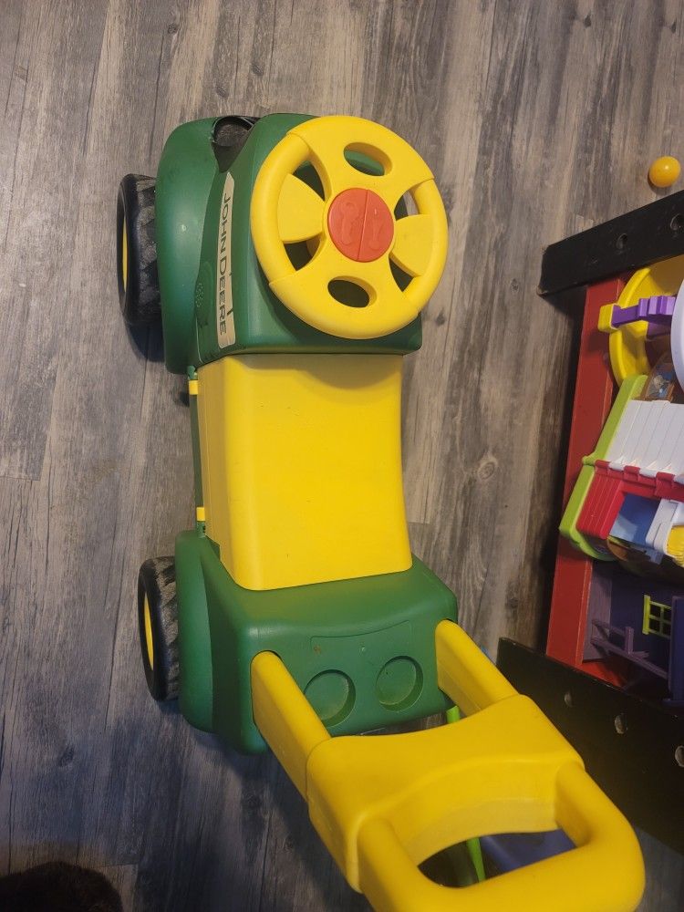 Kids John Deere Ride On