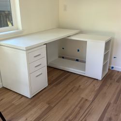 White Desk