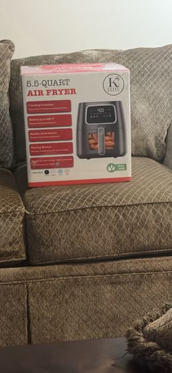 BRAND NEW 5.5 QUART AIR FRYER