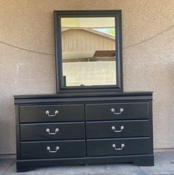 Large Black Dresser With Mirror