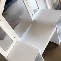 Kids vanity