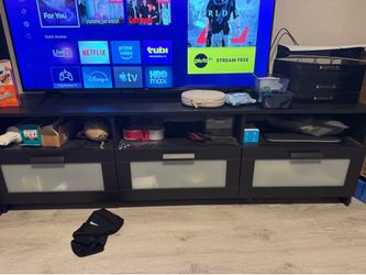 Brimnes tv stand