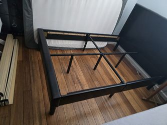 Full Bed With Mattress