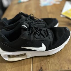 Women Nike Sneakers 9.5