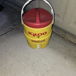 Igloo Red/Yellow 2 gal Water Cooler