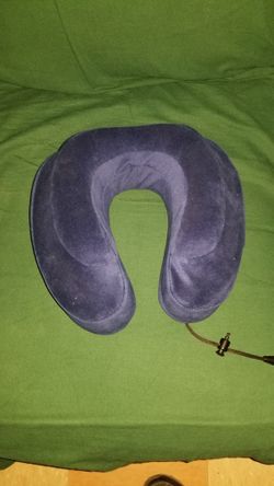 Cabeau Neck Pillow (Navy Blue)