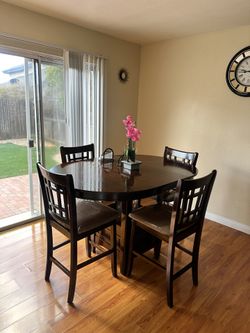 Dining Table Set