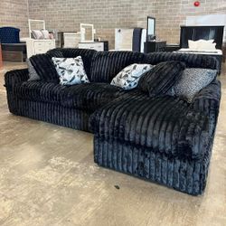 Midnight-Madness Onyx 2-Piece RAF Sectional