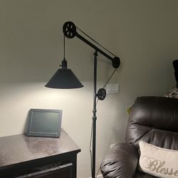 Stand Up Lamp
