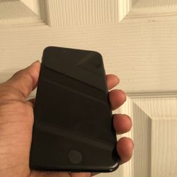 UNLOCKED IPHONE 7/ SEE DESCRIPTION 🌟