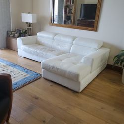 ITALIAN WHITE LEATHER SECTIONAL