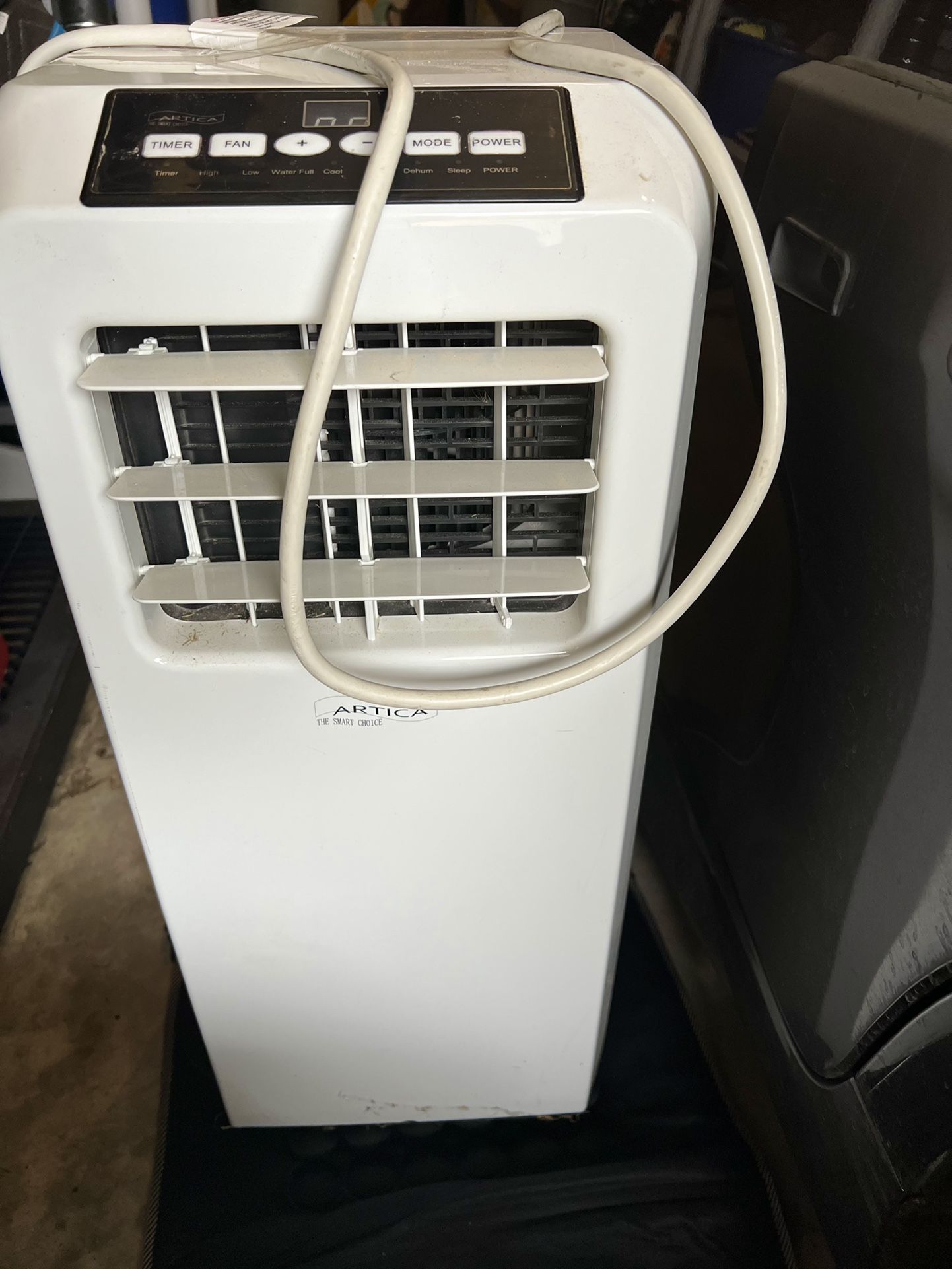 Portable AC unit works perfectly