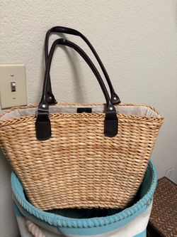 Straw bag