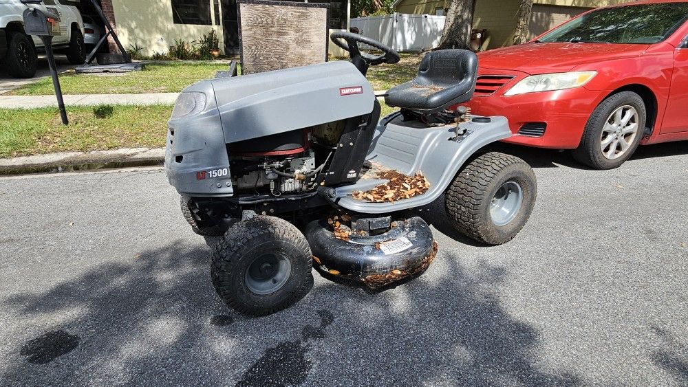 Craftsman LT1500 for Sale in Kissimmee, FL OfferUp