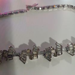 Vintage Choker. 2 Little Glass Stones Missing... But U Can't Really See It.  Nice. 