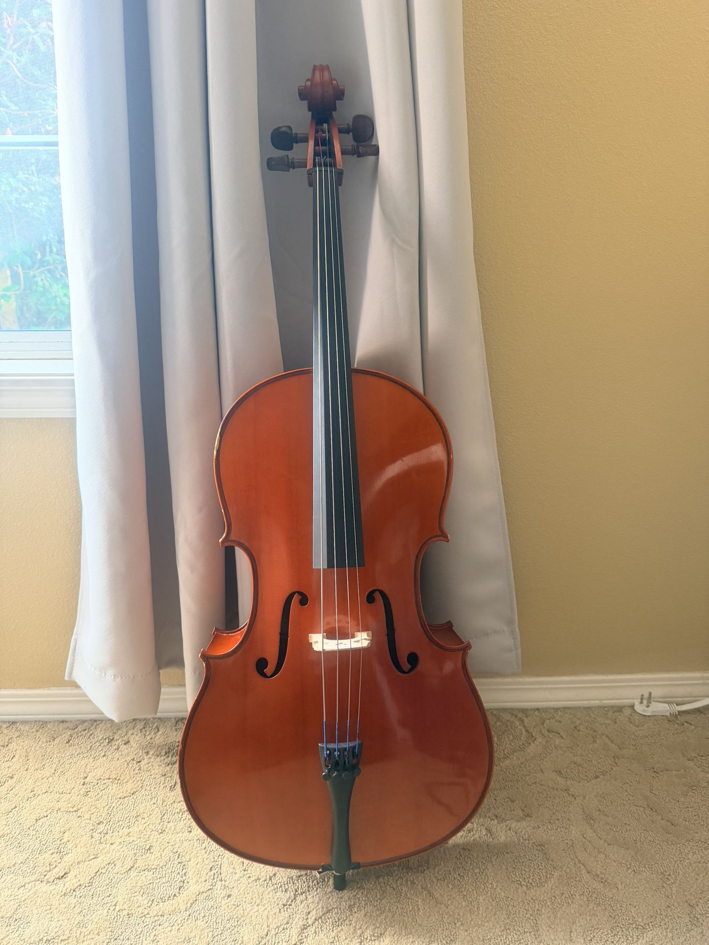 Yamaha 1/4 Size Cello
