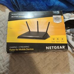 Nighthawk Router