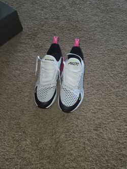 Nike 270