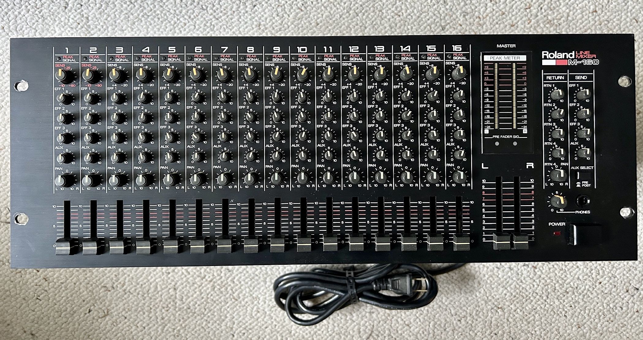 Roland M-160 Vintage Line Mixer