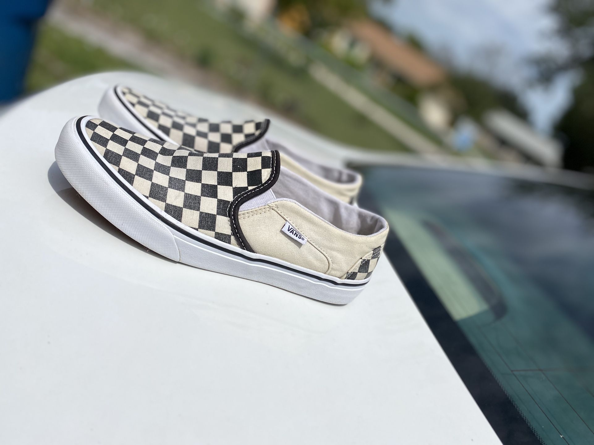 Vans 