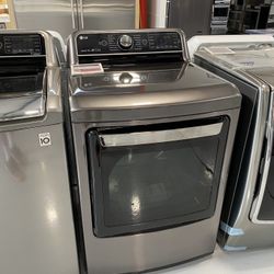 Black Stainless Steel 7.3 Cu. Ft. TurboSteam Gas Dryer 