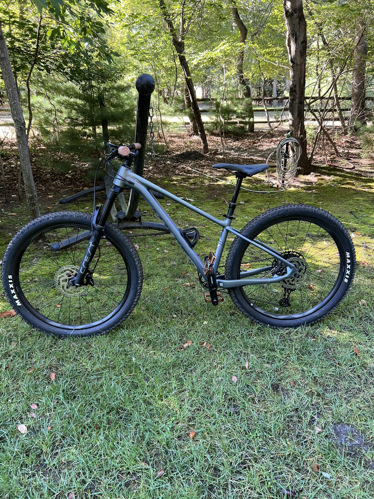 Giant Fathom 1 (27.5” Tire) MTB