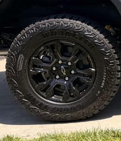 Silverado Zr2 rims and tires