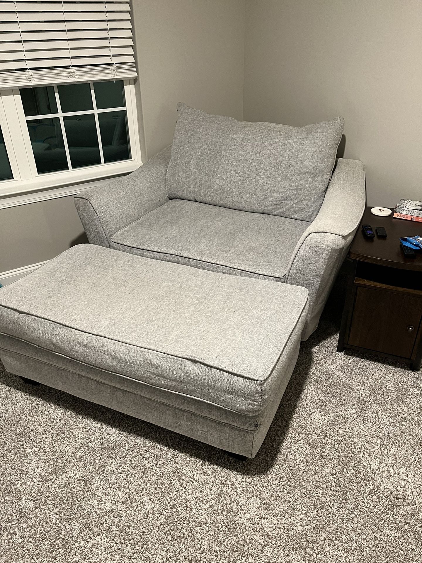 Oversized Chair & Ottoman (Gray)