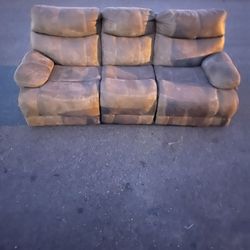 Reclining Sofa