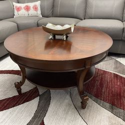 36” Round Solid Wood Coffee Table 