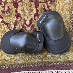 Free Razor Knee Pads * Read Description*