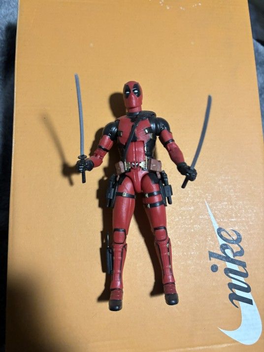 Deadpool Action Figure From Movie Marvel 
