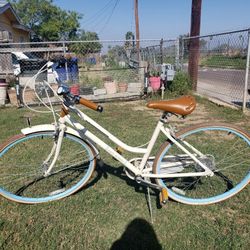 MAIN STREET LEXINGTON BIKE