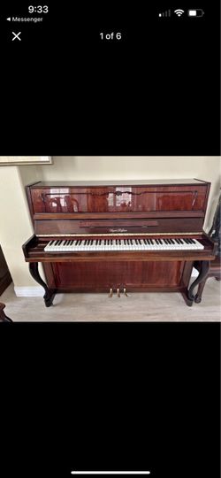 Piano In excellent condition